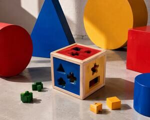 Vintage Shape Sorter Activity Cube 1970s/1980s vintage learning Montessori style